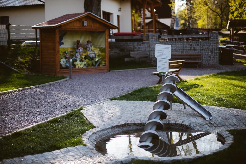 Przystanek Bavaria - Sauny, Parking Oraz Wstep Do Parku Bajek W Cenie! Karpacz Exteriér fotografie
